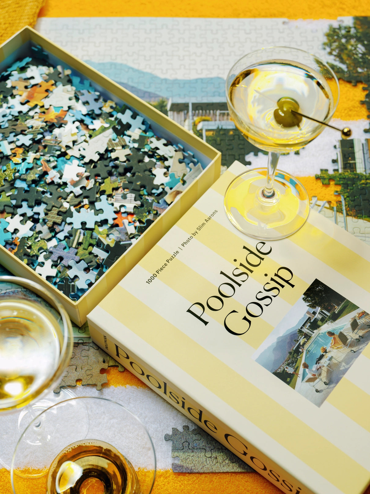 Poolside Gossip - Slim Aarons Collab - 1000 Piece Puzzle image 5
