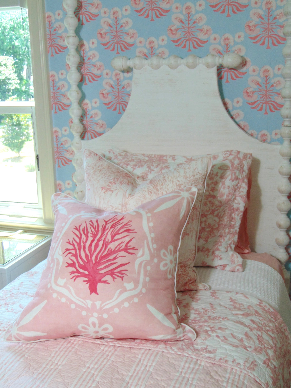 Limited Edition Medallion Sea Fan Coral Pillow Cover Welt image 2