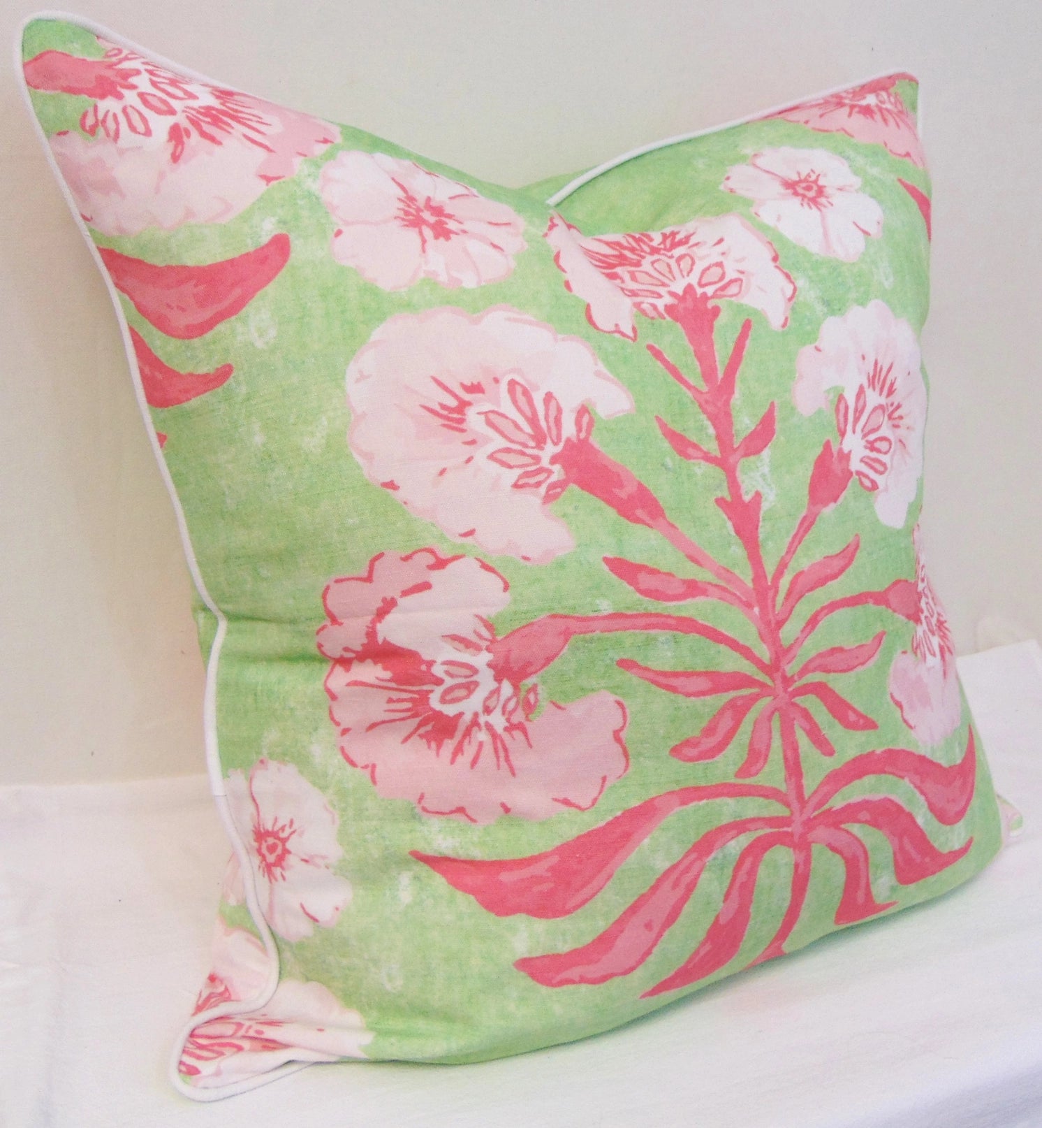 Limited Edition Poppy Love Pink/Cloud Pillow Cover Welt image 1